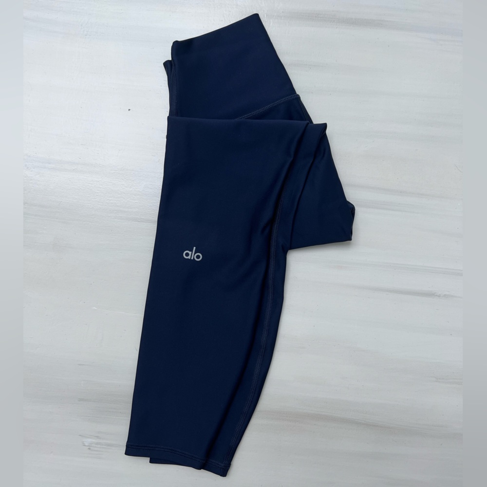 Alo Yoga 7/8 High-Waist Airlift Legging in Navy
